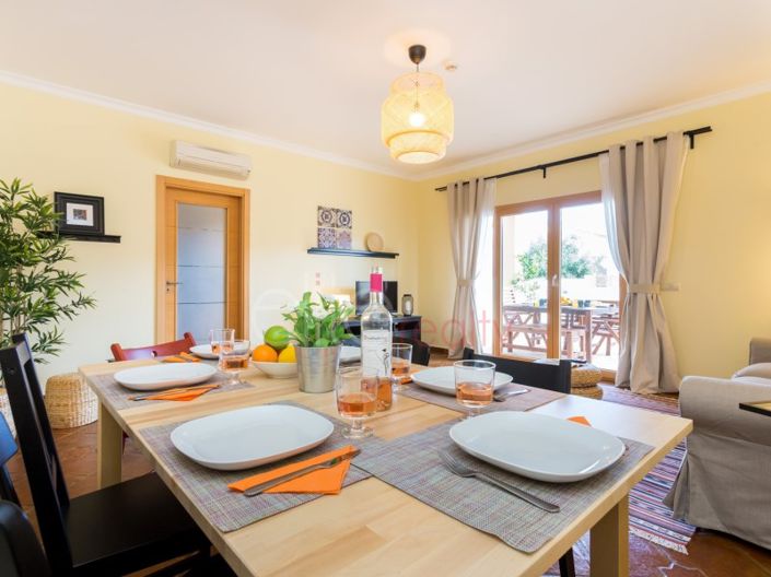 Image No.5-2 Bed House for sale