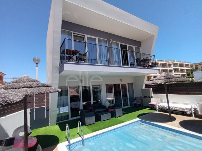 Image No.1-3 Bed House for sale