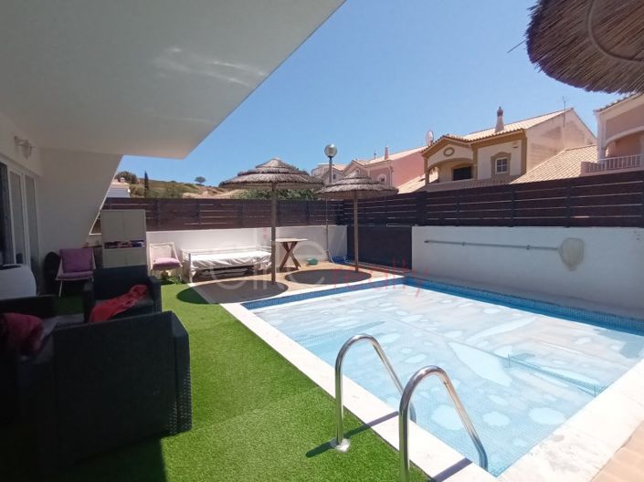 Image No.12-3 Bed House for sale