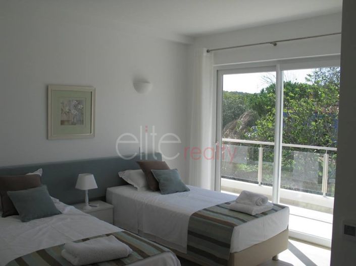 Image No.9-3 Bed House for sale