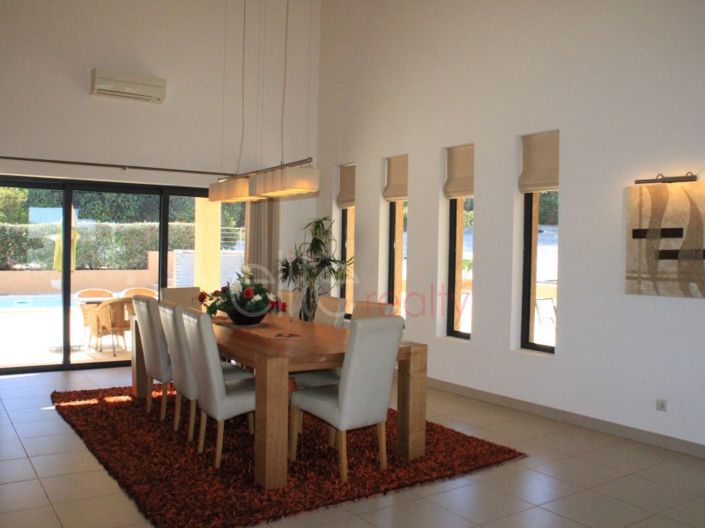 Image No.10-5 Bed House for sale