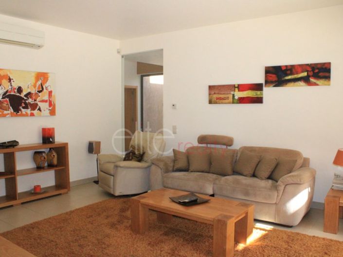 Image No.13-5 Bed House for sale