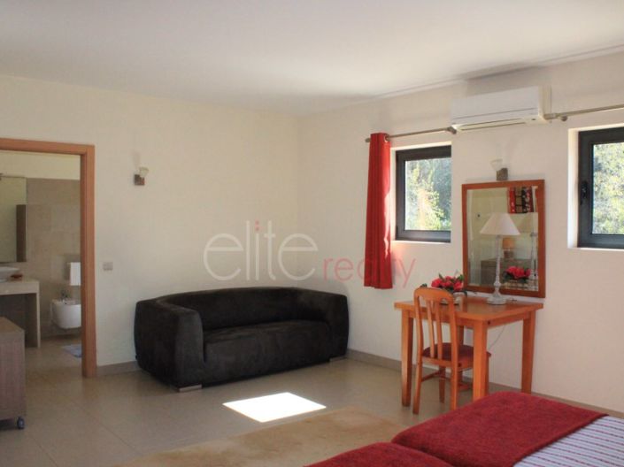 Image No.26-5 Bed House for sale