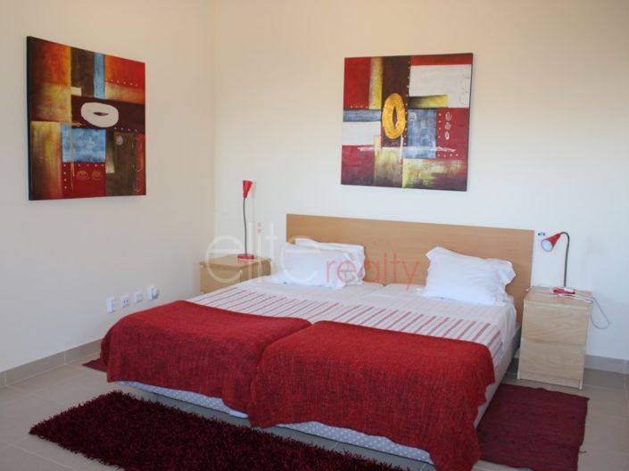 Image No.29-5 Bed House for sale