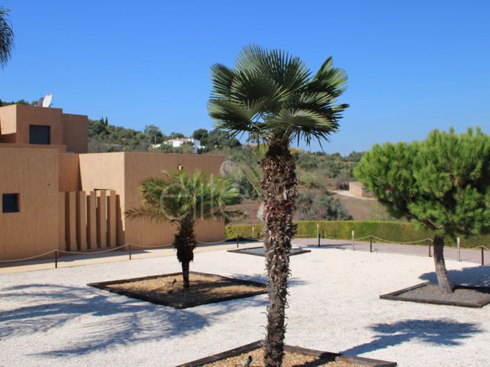 Image No.37-5 Bed House for sale