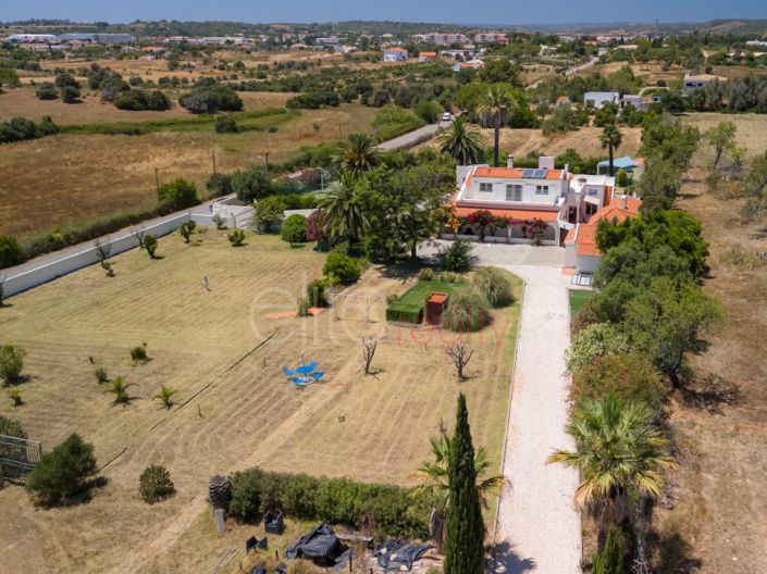 Image No.11-5 Bed House for sale