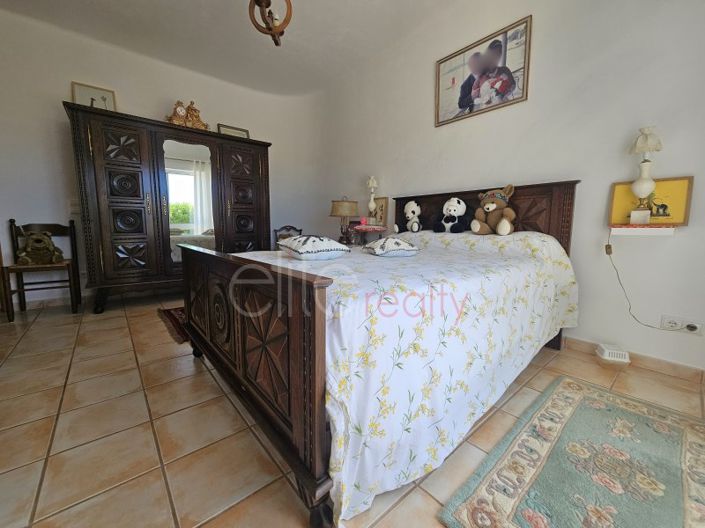 Image No.11-4 Bed House for sale