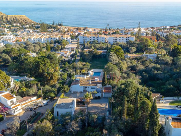 Image No.26-5 Bed House for sale