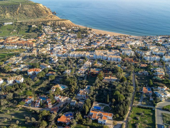 Image No.28-5 Bed House for sale