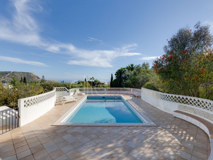 Image No.3-5 Bed House for sale