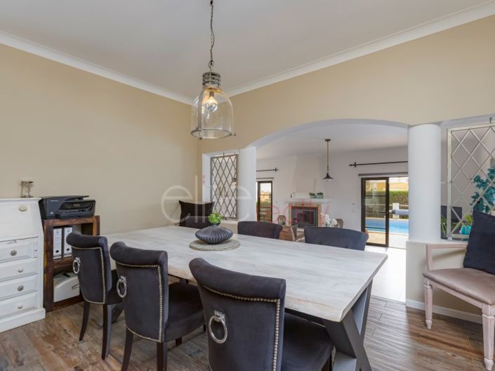 Image No.10-4 Bed House for sale