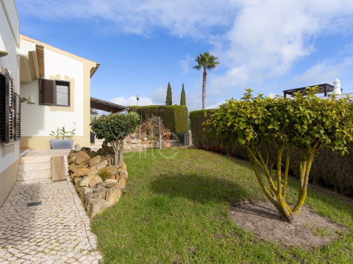 Image No.28-4 Bed House for sale