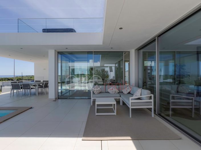 Image No.17-4 Bed House for sale