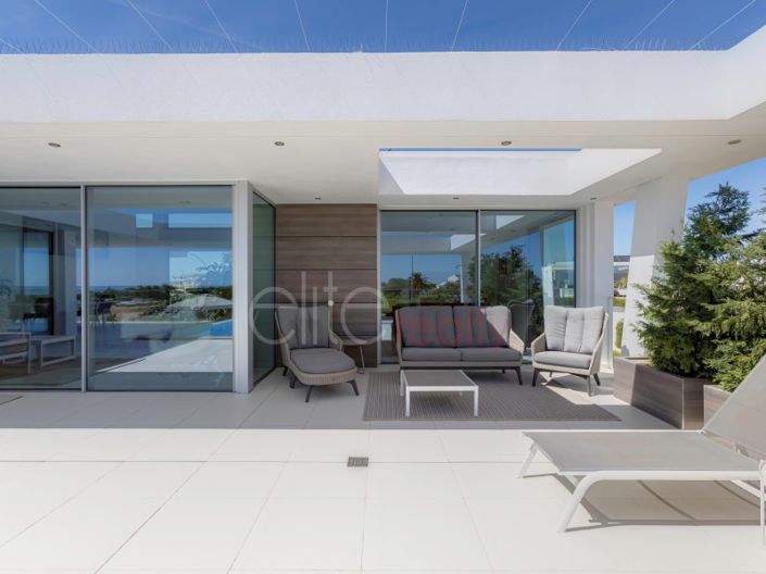 Image No.26-4 Bed House for sale