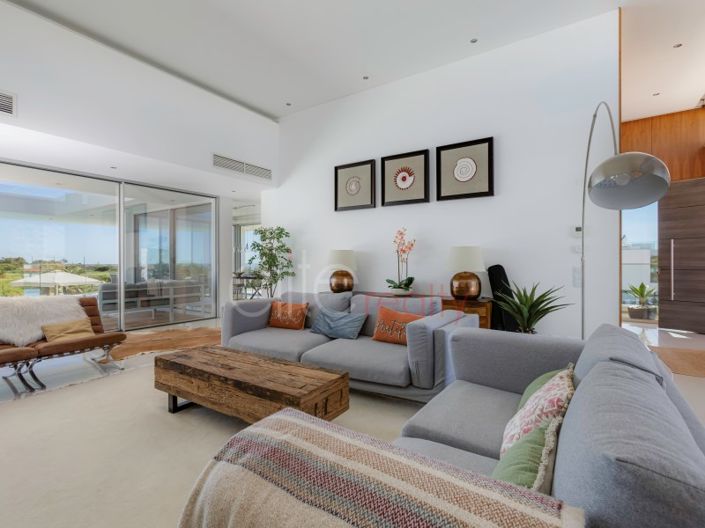 Image No.9-4 Bed House for sale