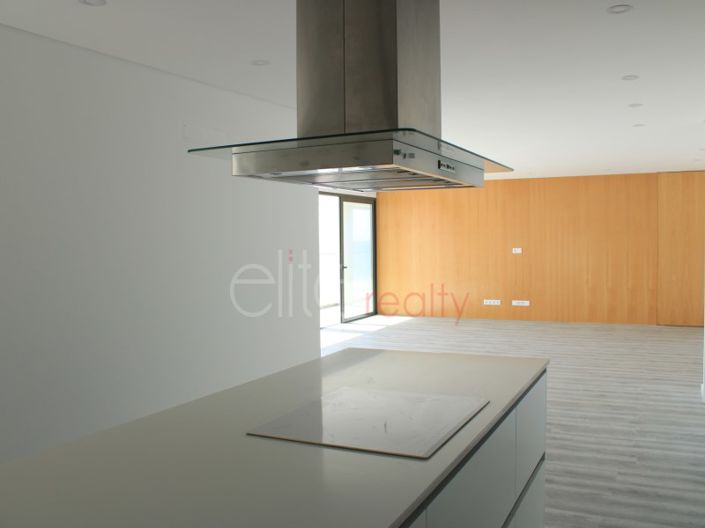 Image No.10-3 Bed Apartment for sale