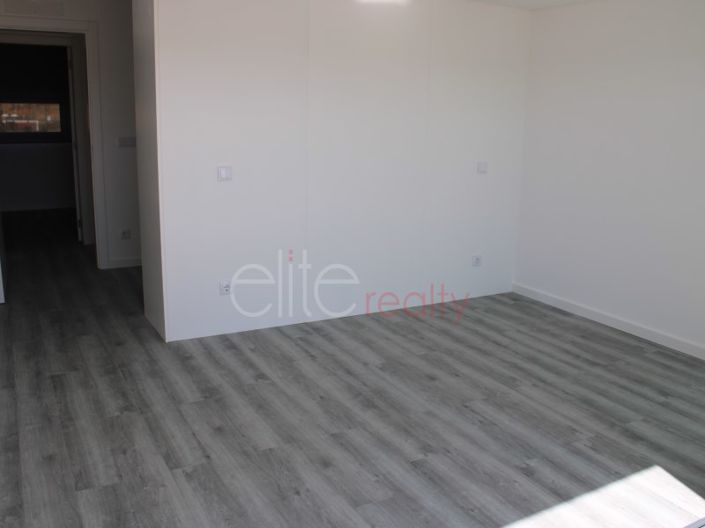 Image No.17-3 Bed Apartment for sale