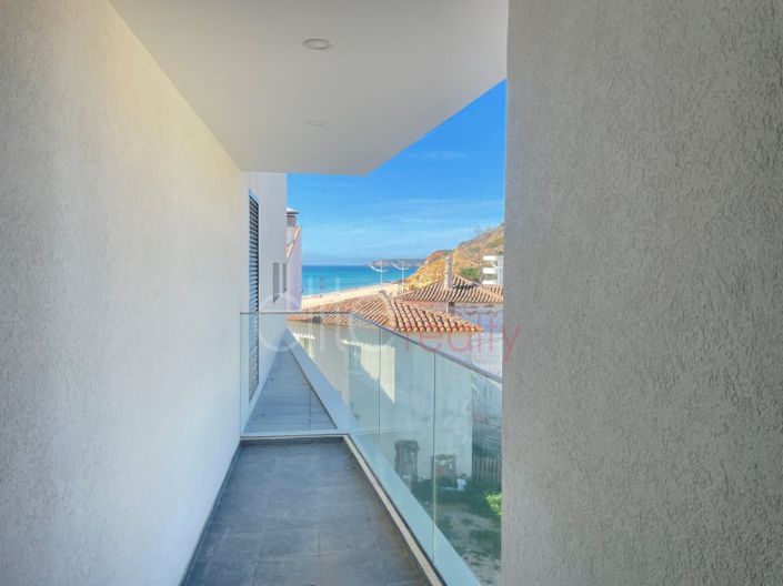 Image No.22-3 Bed Apartment for sale