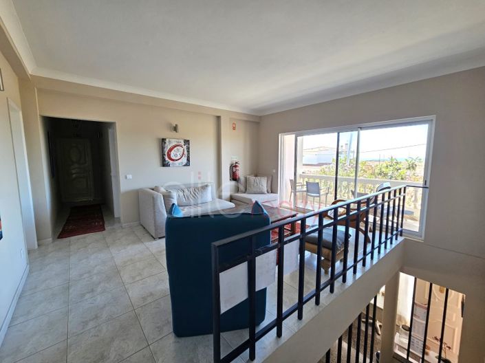 Image No.19-7 Bed House for sale