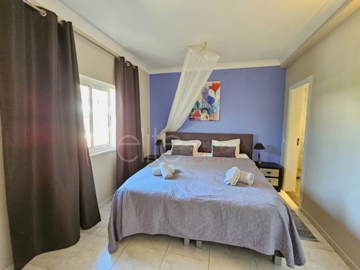 Image No.25-7 Bed House for sale