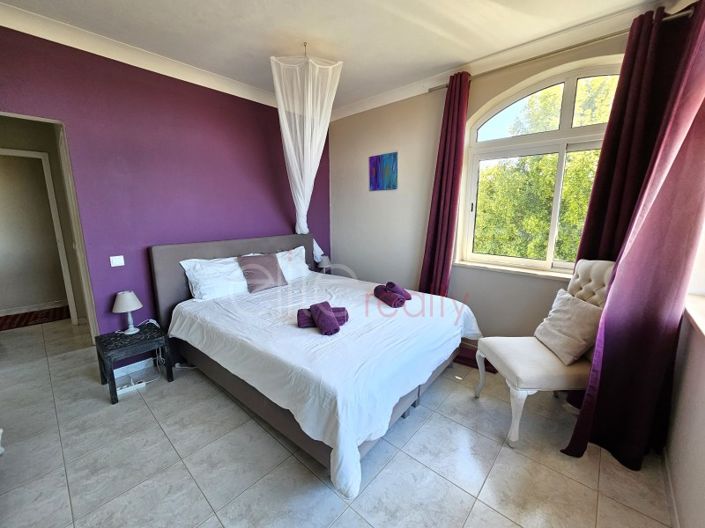 Image No.32-7 Bed House for sale