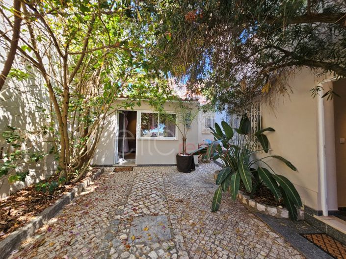 Image No.36-7 Bed House for sale