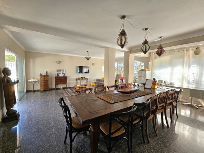 Image No.5-7 Bed House for sale