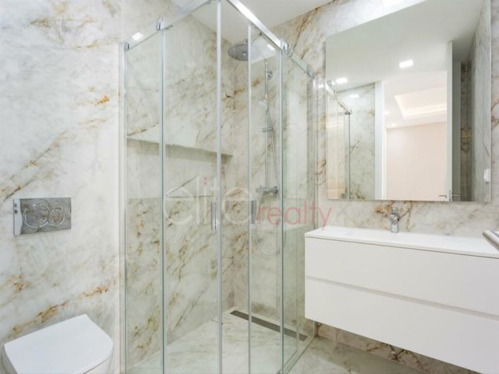 Image No.12-3 Bed Apartment for sale