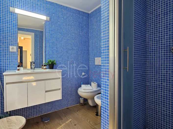 Image No.10-4 Bed House for sale