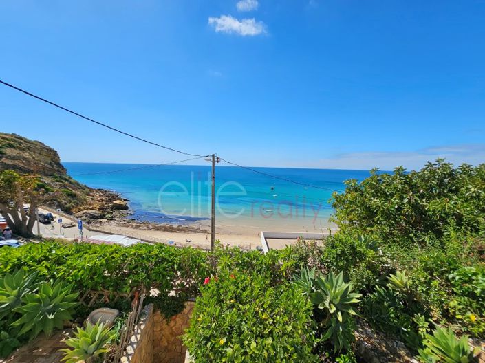 Image No.38-4 Bed House for sale