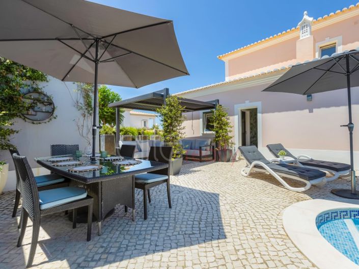 Image No.10-3 Bed House for sale