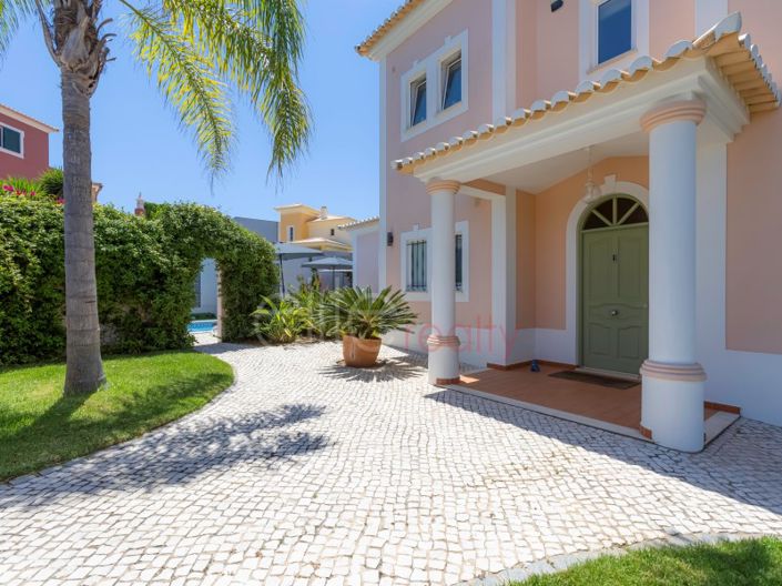 Image No.16-3 Bed House for sale