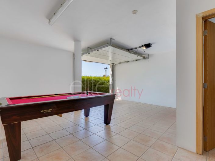 Image No.30-3 Bed House for sale