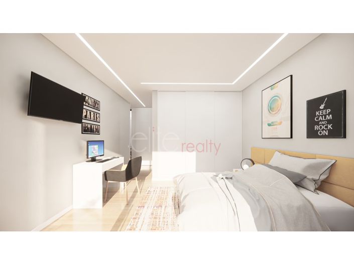 Image No.14-3 Bed House for sale