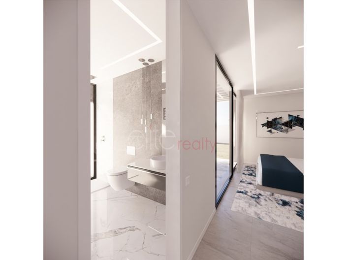 Image No.14-3 Bed House for sale