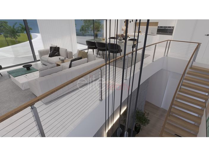 Image No.13-3 Bed House for sale