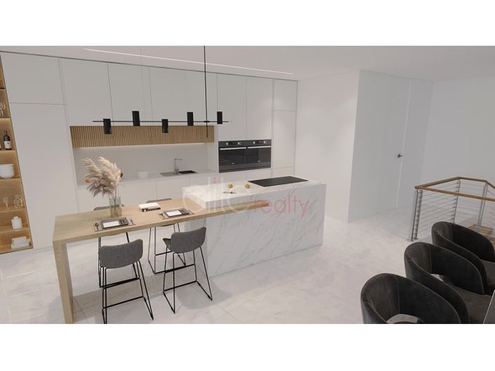 Image No.15-3 Bed House for sale