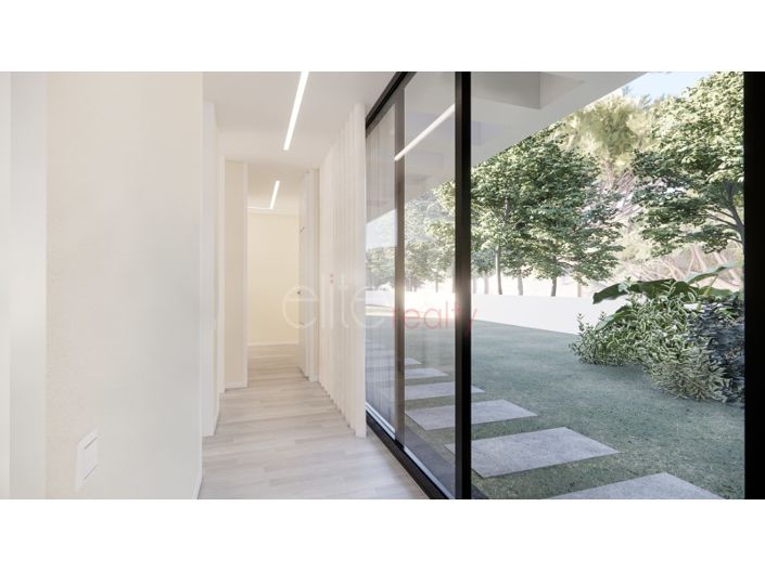 Image No.5-3 Bed House for sale