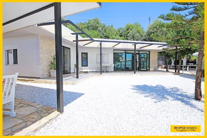 Image No.19-7 Bed Villa / Detached for sale