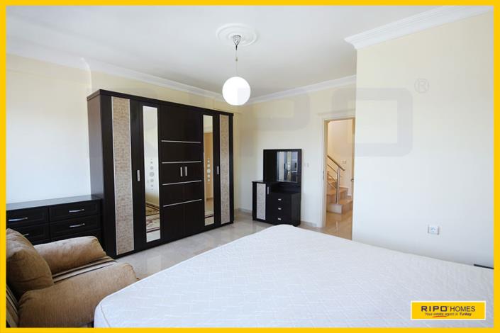 Image No.18-4 Bed Penthouse for sale