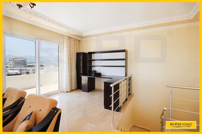 Image No.38-4 Bed Penthouse for sale