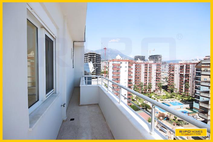 Image No.48-4 Bed Penthouse for sale