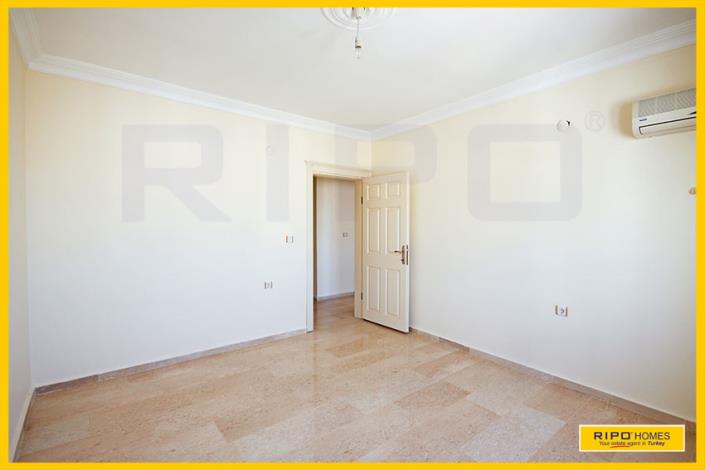 Image No.20-4 Bed Penthouse for sale