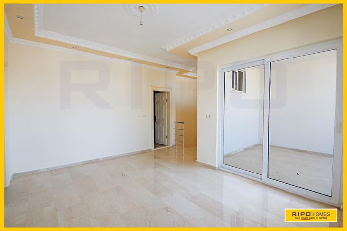 Image No.25-4 Bed Penthouse for sale