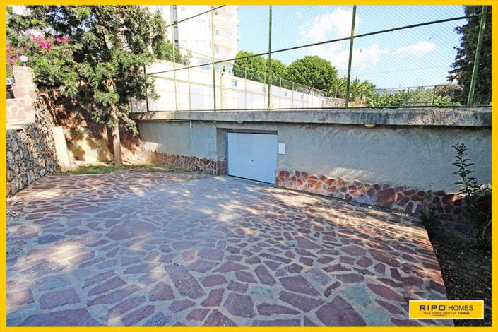 Image No.54-4 Bed Duplex for sale