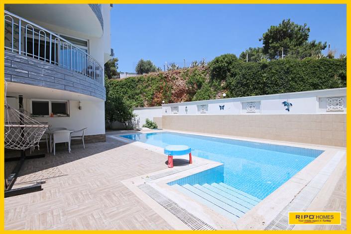 Image No.59-4 Bed Apartment for sale