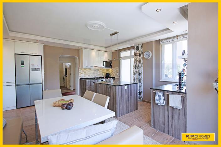 Image No.11-4 Bed Apartment for sale