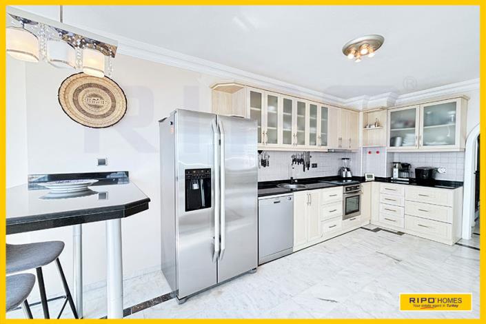 Image No.13-3 Bed Penthouse for sale