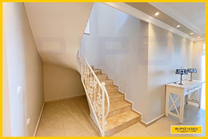 Image No.36-3 Bed Apartment for sale