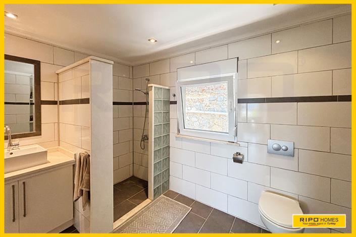 Image No.34-2 Bed Villa for sale